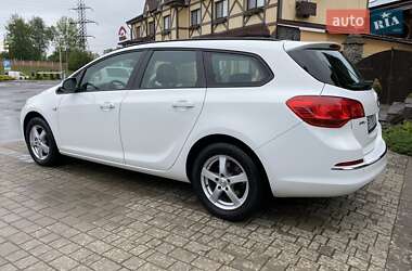 Универсал Opel Astra 2014 в 