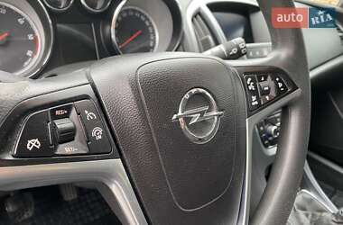 Универсал Opel Astra 2014 в 