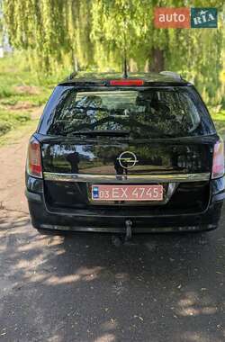 Універсал Opel Astra 2005 в 