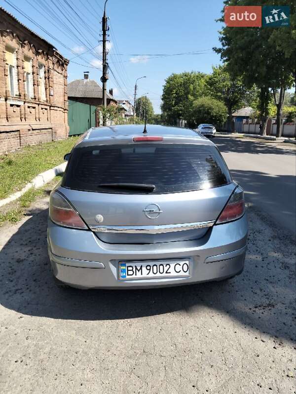 Хэтчбек Opel Astra 2008 в Сумах
