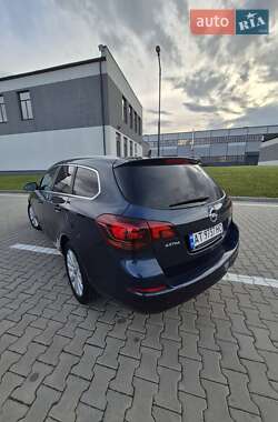 Универсал Opel Astra 2012 в 