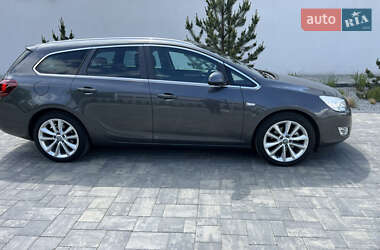 Універсал Opel Astra 2011 в 