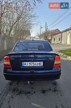 Седан Opel Astra 2000 в 