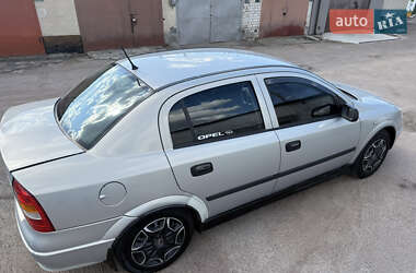 Седан Opel Astra 2007 в 