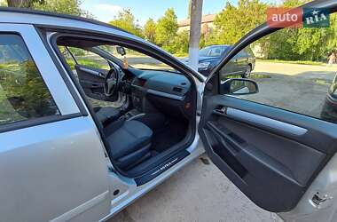 Универсал Opel Astra 2005 в 