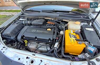 Универсал Opel Astra 2005 в 