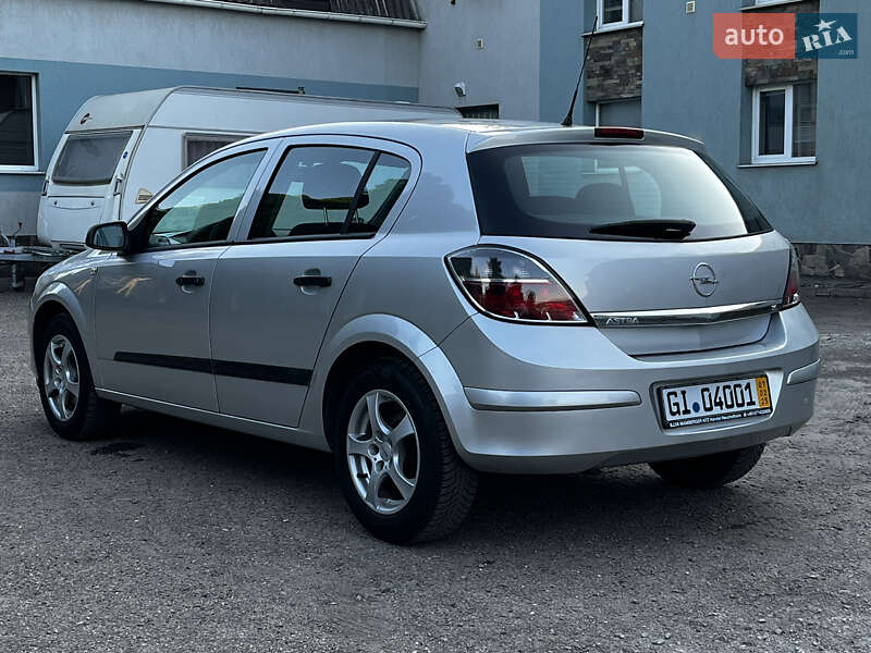 Хетчбек Opel Astra 2009 в Луцьку