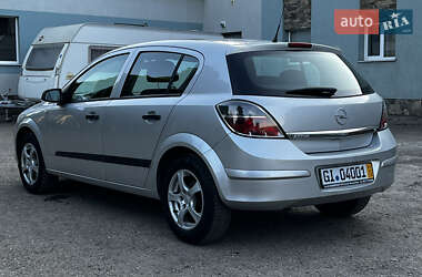 Хетчбек Opel Astra 2009 в 