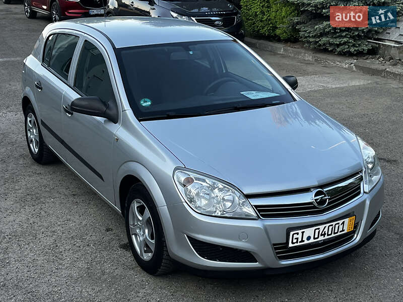 Хетчбек Opel Astra 2009 в Луцьку