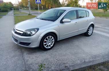 Хетчбек Opel Astra 2005 в Вараші