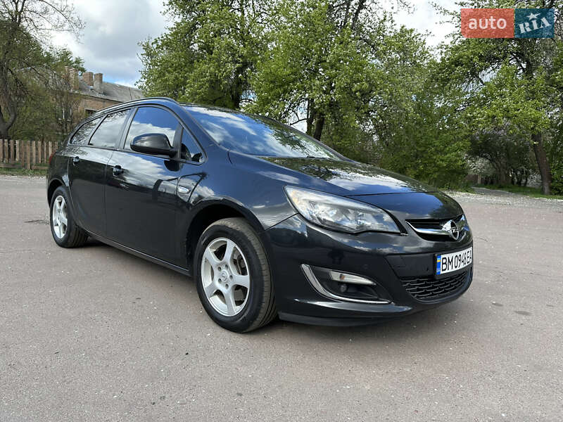 Универсал Opel Astra 2013 в Конотопе