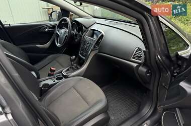 Універсал Opel Astra 2011 в 