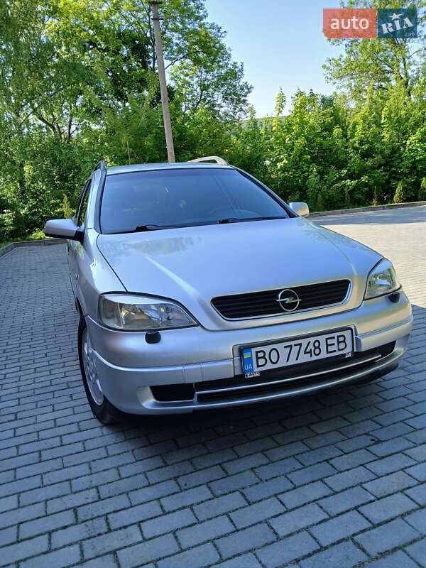 Универсал Opel Astra 2002 в Тернополе