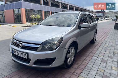 Універсал Opel Astra 2006 в Луцьку