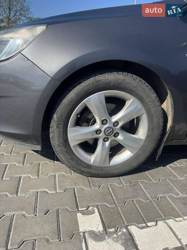 Универсал Opel Astra 2011 в Стрые