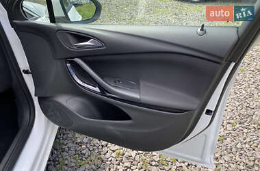 Универсал Opel Astra 2017 в 