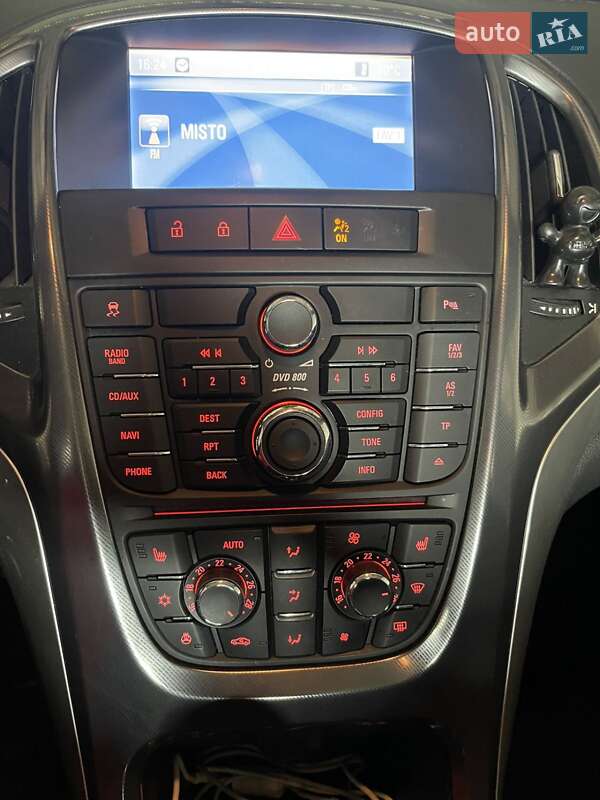 Хэтчбек Opel Astra 2011 в Лановцах