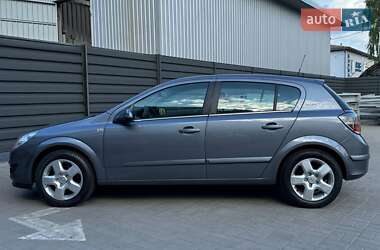 Хетчбек Opel Astra 2008 в 