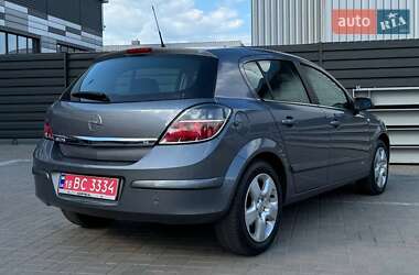 Хетчбек Opel Astra 2008 в 