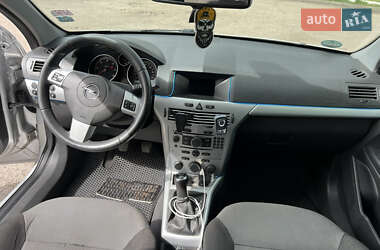 Универсал Opel Astra 2009 в 