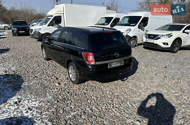 Универсал Opel Astra 2010 в 