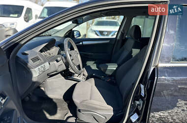 Универсал Opel Astra 2010 в 