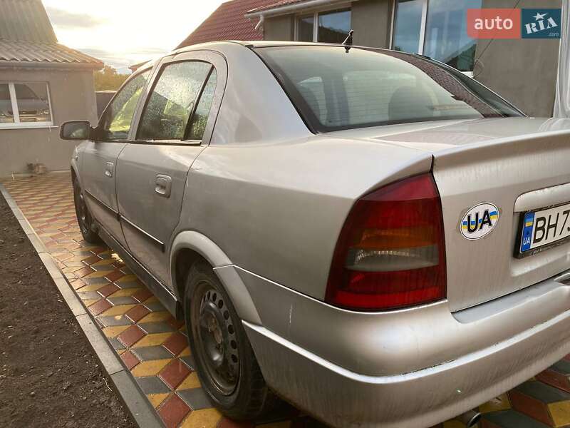 Седан Opel Astra 2002 в Арцизе