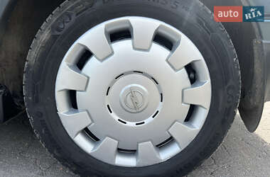 Седан Opel Astra 2005 в 