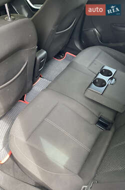 Универсал Opel Astra 2012 в 