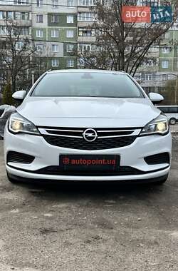 Универсал Opel Astra 2018 в 