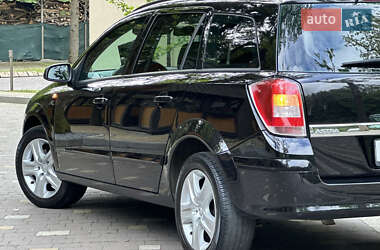 Универсал Opel Astra 2009 в 