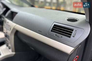 Универсал Opel Astra 2009 в 