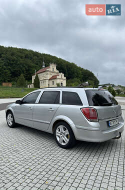 Универсал Opel Astra 2009 в 
