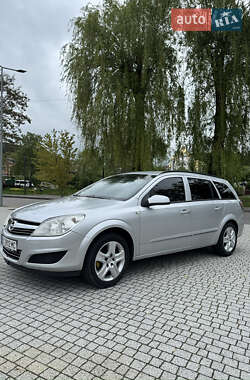 Универсал Opel Astra 2009 в 