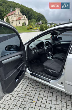 Универсал Opel Astra 2009 в 