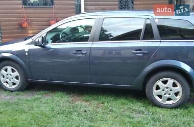 Універсал Opel Astra 2010 в Олександрівці