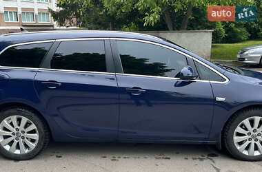 Універсал Opel Astra 2011 в 