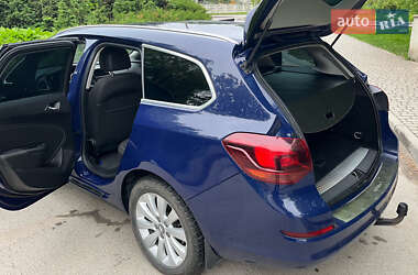 Універсал Opel Astra 2011 в 
