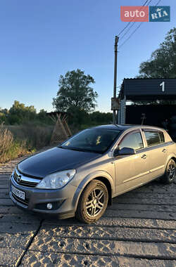 Хетчбек Opel Astra 2007 в 
