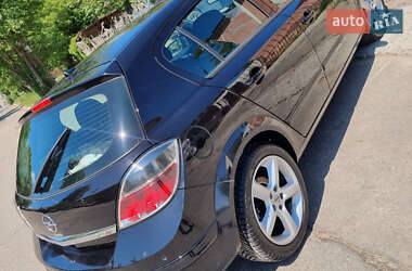 Хэтчбек Opel Astra 2008 в 