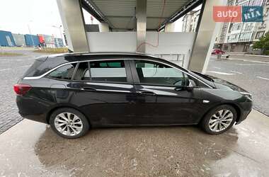 Универсал Opel Astra 2016 в 