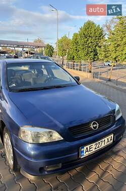 Седан Opel Astra 2008 в Кривом Роге