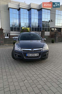 Универсал Opel Astra 2008 в 
