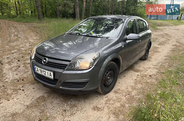 Хэтчбек Opel Astra 2004 в Черкассах