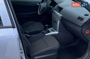 Універсал Opel Astra 2009 в 