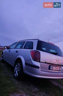 Універсал Opel Astra 2005 в 