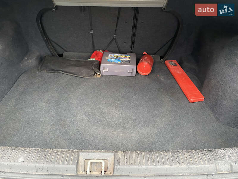 Седан Opel Astra 2008 в Сарнах