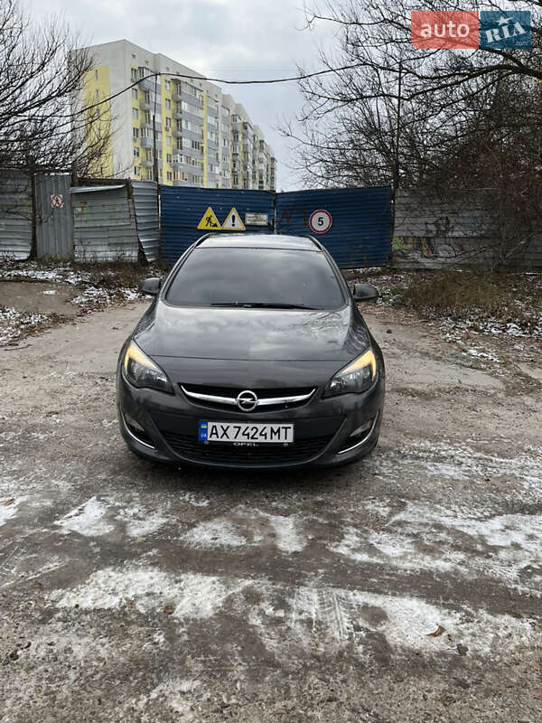 Opel Astra 2013