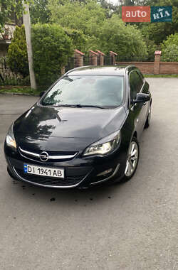 Универсал Opel Astra 2012 в 