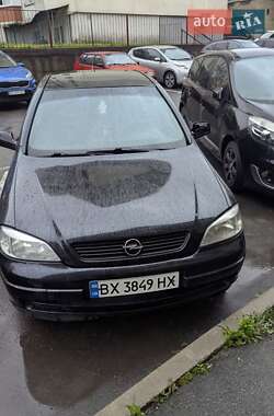 Седан Opel Astra 2006 в Хмельницькому